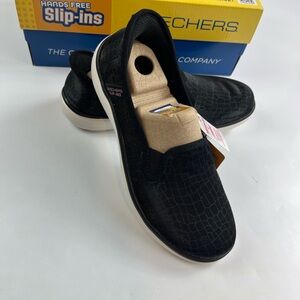 Skechers Women's On the Go Flex Radiant SSSiren Sneakers Black Size 5.5